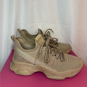 Khaki sneakers